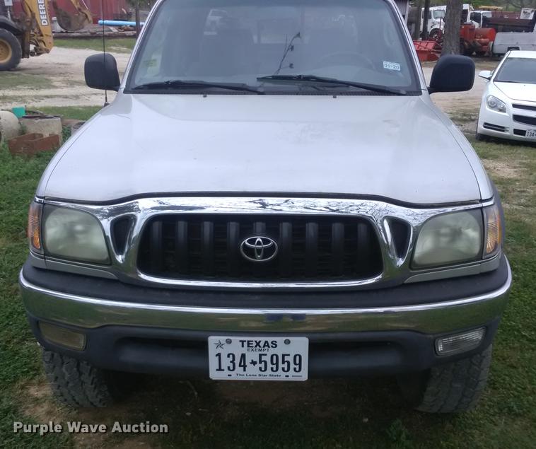 image for item DF2557 2002 Toyota Tacoma Double Cab pickup truck