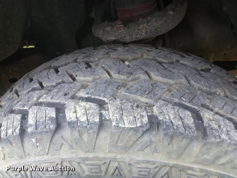 image for item DF2557 2002 Toyota Tacoma Double Cab pickup truck