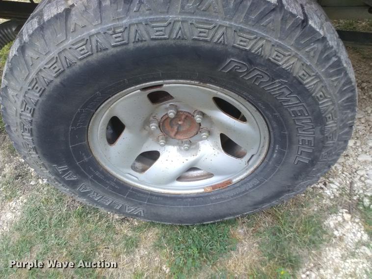 image for item DF2557 2002 Toyota Tacoma Double Cab pickup truck