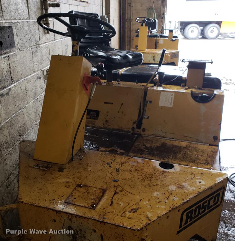 image for item DF3312 Rosco Vibrastat III double drum roller