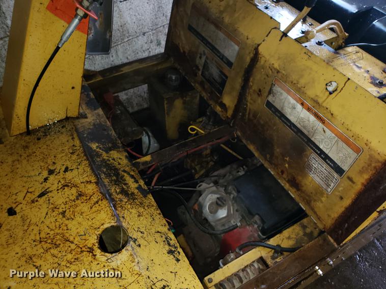 image for item DF3312 Rosco Vibrastat III double drum roller