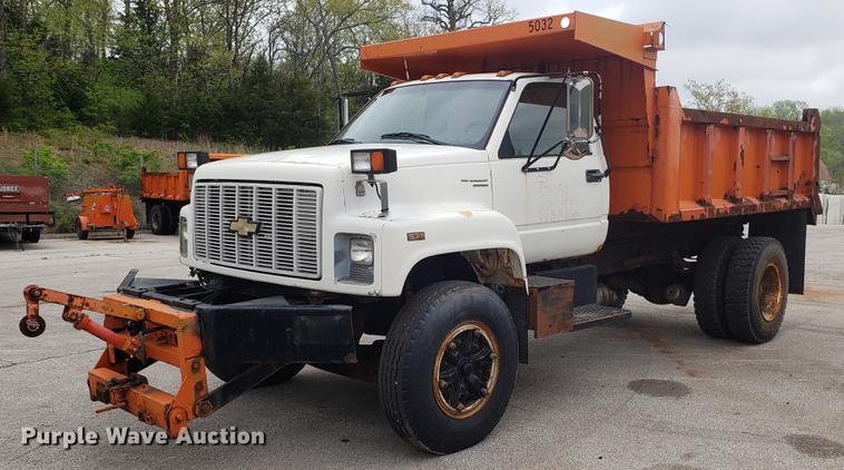 image for item DF3452 1991 Chevrolet Kodiak C6500 dump truck