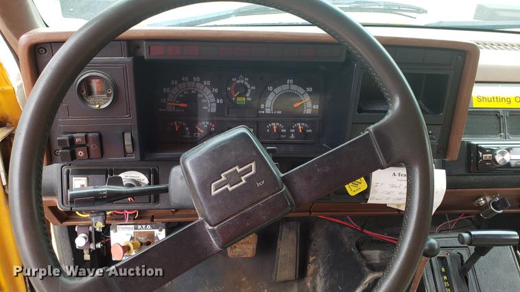 image for item DF3452 1991 Chevrolet Kodiak C6500 dump truck