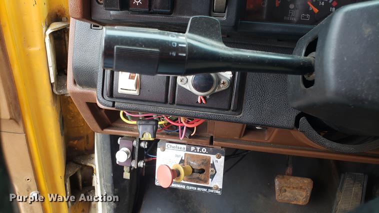 image for item DF3452 1991 Chevrolet Kodiak C6500 dump truck