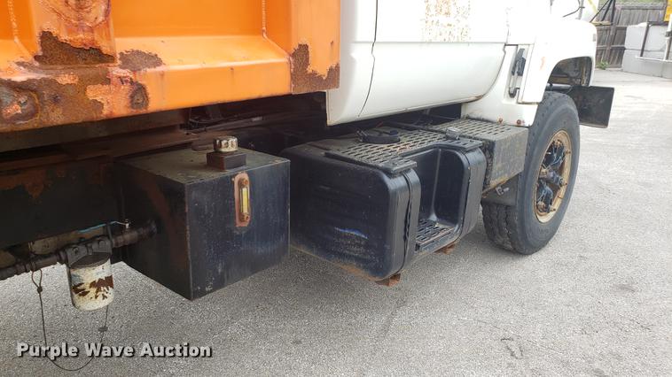 image for item DF3452 1991 Chevrolet Kodiak C6500 dump truck
