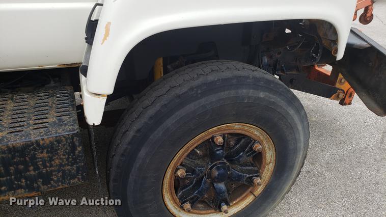 image for item DF3452 1991 Chevrolet Kodiak C6500 dump truck