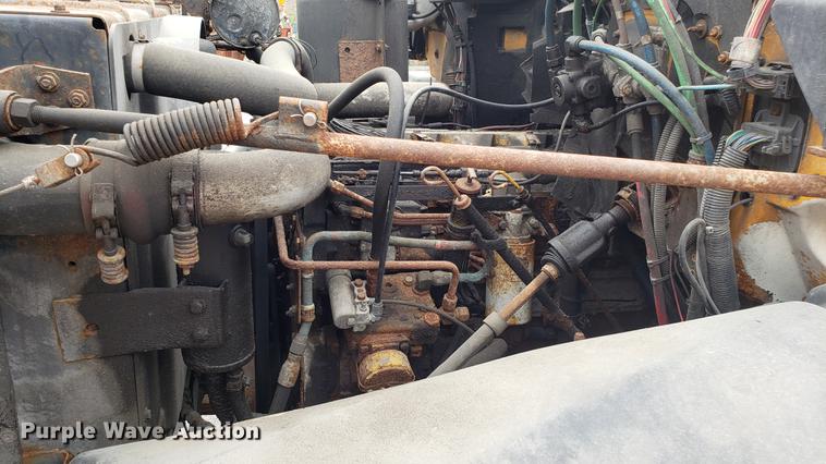 image for item DF3452 1991 Chevrolet Kodiak C6500 dump truck