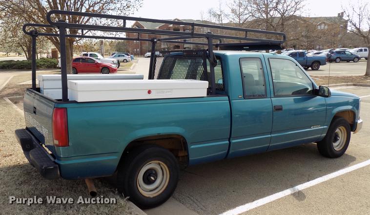 image for item DF4427 1998 Chevrolet C1500 Ext. Cab pickup truck
