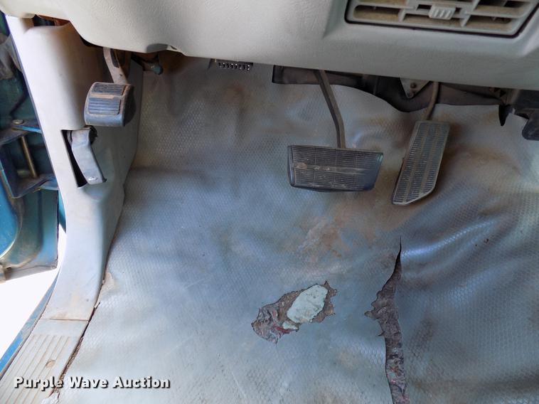 image for item DF4427 1998 Chevrolet C1500 Ext. Cab pickup truck