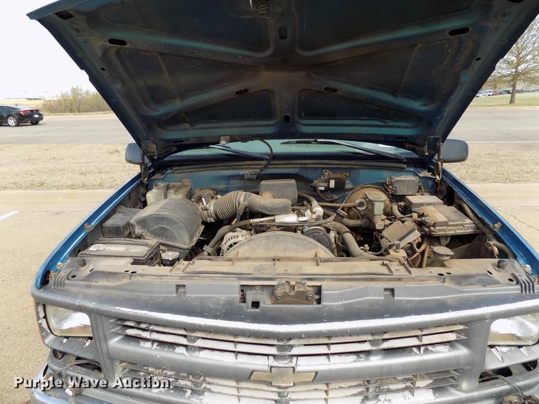 image for item DF4427 1998 Chevrolet C1500 Ext. Cab pickup truck