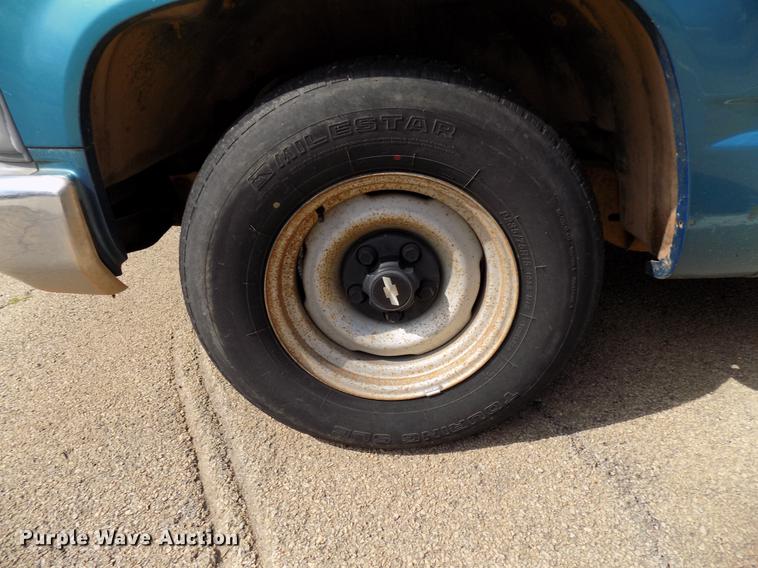 image for item DF4427 1998 Chevrolet C1500 Ext. Cab pickup truck