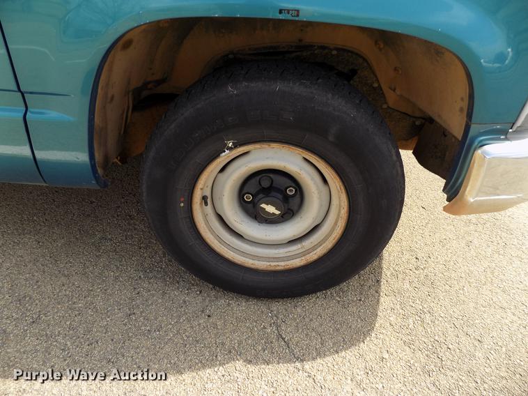 image for item DF4427 1998 Chevrolet C1500 Ext. Cab pickup truck