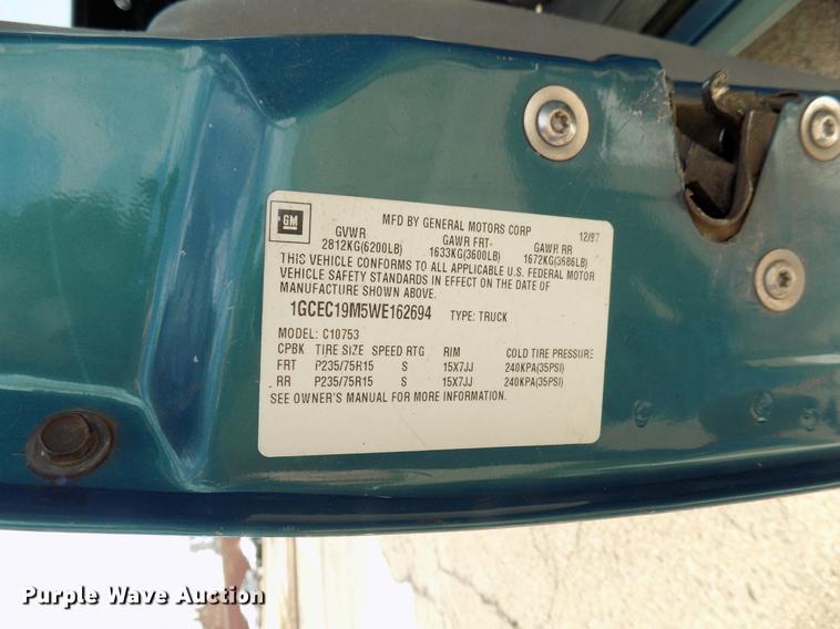 image for item DF4427 1998 Chevrolet C1500 Ext. Cab pickup truck