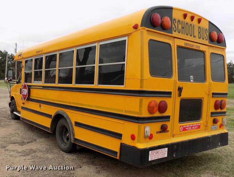 image for item DF4430 2002 Chevrolet Express G3500 school bus