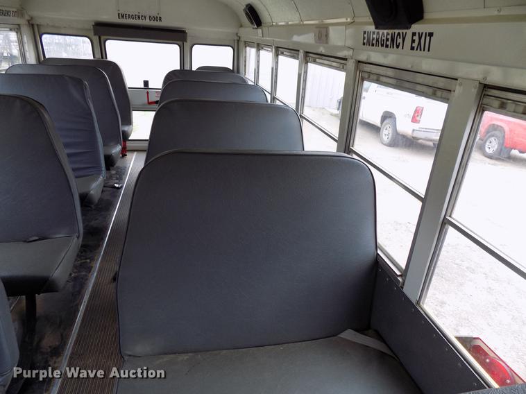 image for item DF4430 2002 Chevrolet Express G3500 school bus