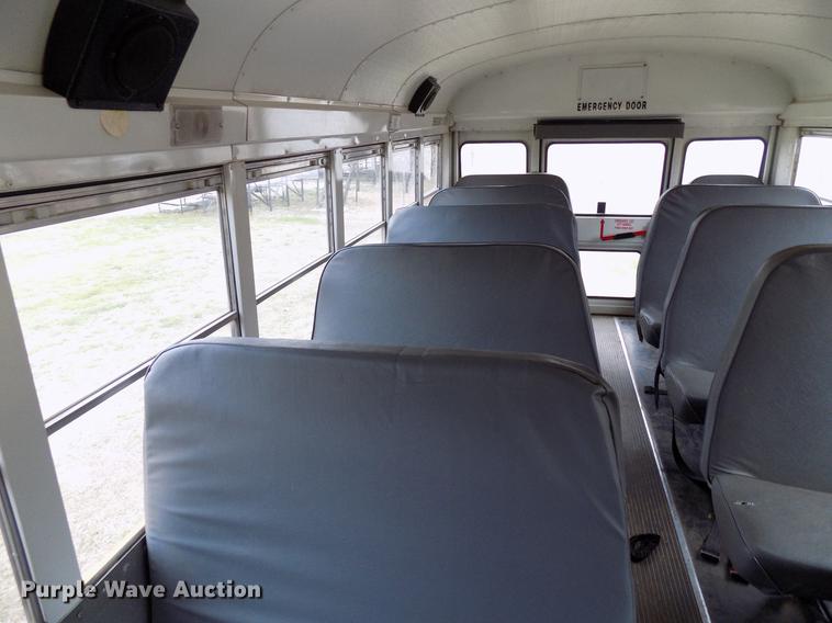 image for item DF4430 2002 Chevrolet Express G3500 school bus