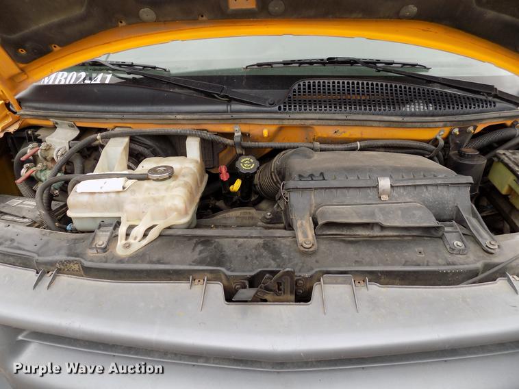 image for item DF4430 2002 Chevrolet Express G3500 school bus