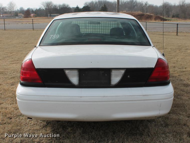 image for item DF4434 2005 Ford Crown Victoria Police Interceptor