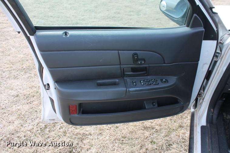 image for item DF4434 2005 Ford Crown Victoria Police Interceptor