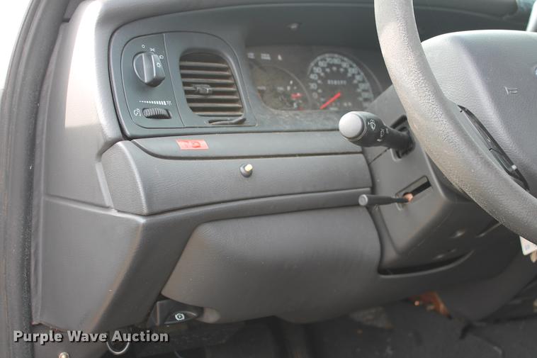 image for item DF4434 2005 Ford Crown Victoria Police Interceptor