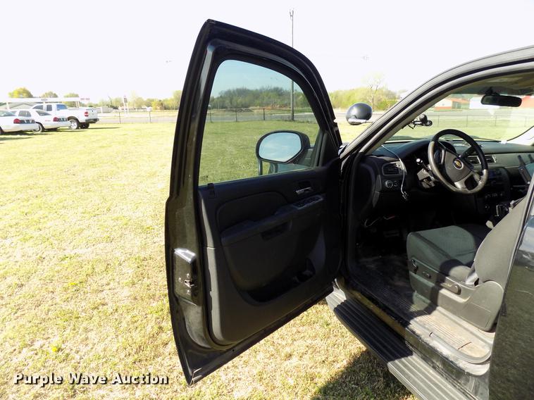 image for item DF4437 2011 Chevrolet Tahoe Police SUV