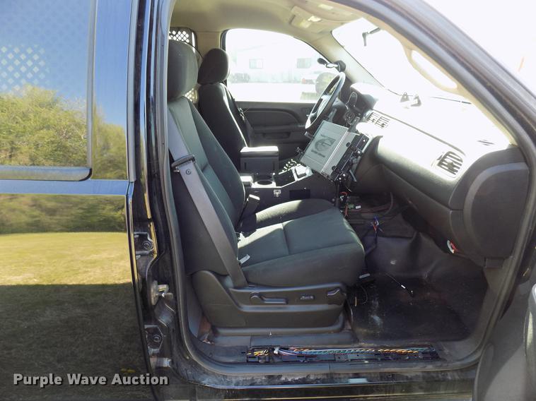 image for item DF4437 2011 Chevrolet Tahoe Police SUV