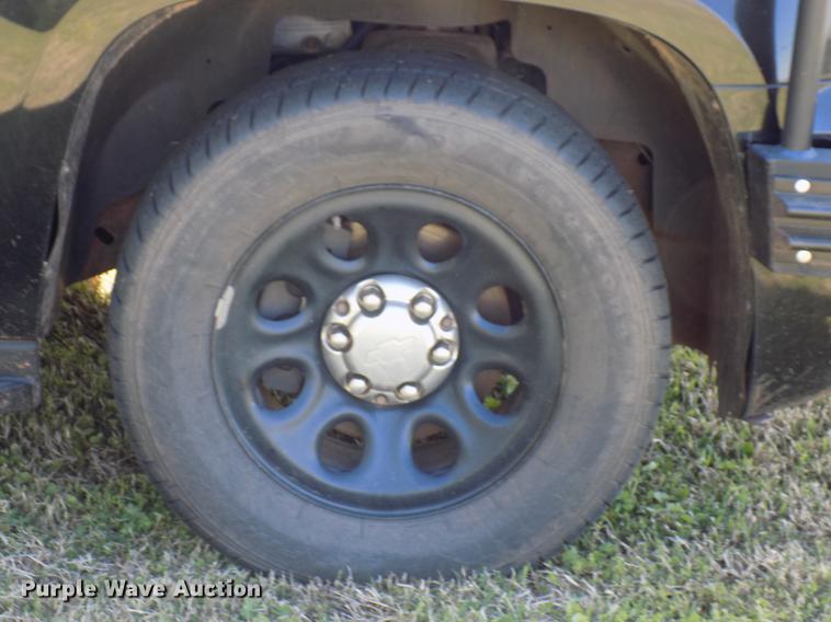 image for item DF4437 2011 Chevrolet Tahoe Police SUV