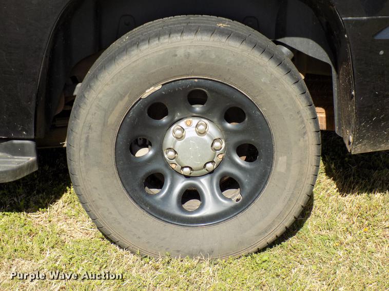 image for item DF4437 2011 Chevrolet Tahoe Police SUV