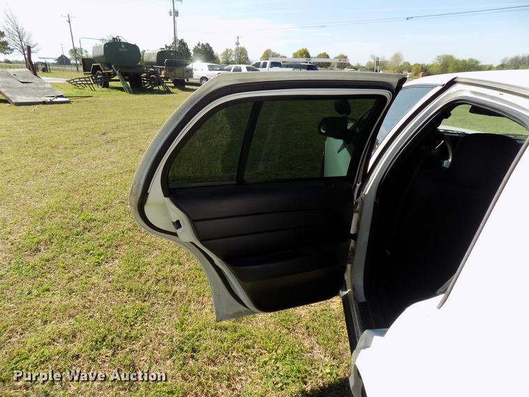 image for item DF4439 2008 Ford Crown Victoria Police Interceptor