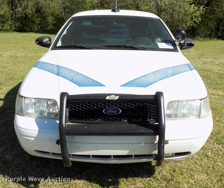 image for item DF4440 2011 Ford Crown Victoria Police Interceptor