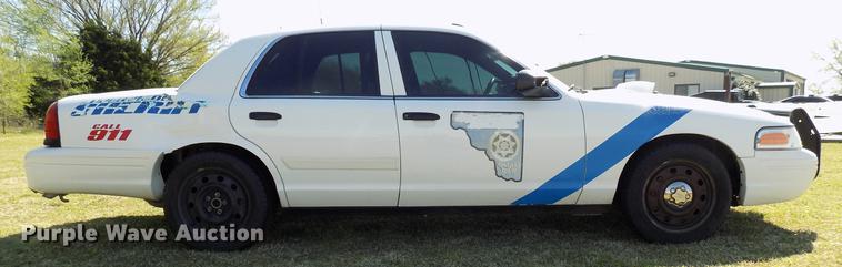 image for item DF4440 2011 Ford Crown Victoria Police Interceptor