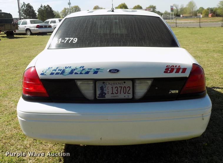 image for item DF4440 2011 Ford Crown Victoria Police Interceptor