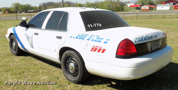 image for item DF4440 2011 Ford Crown Victoria Police Interceptor