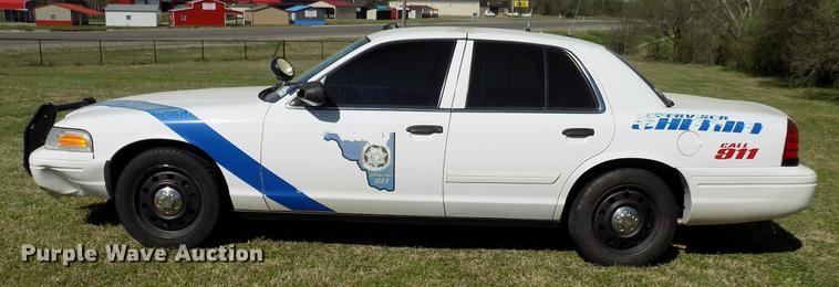 image for item DF4440 2011 Ford Crown Victoria Police Interceptor
