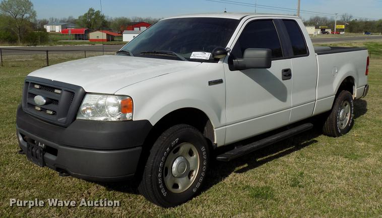 image for item DF4442 2008 Ford F150 SuperCab pickup truck