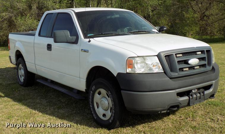 image for item DF4442 2008 Ford F150 SuperCab pickup truck