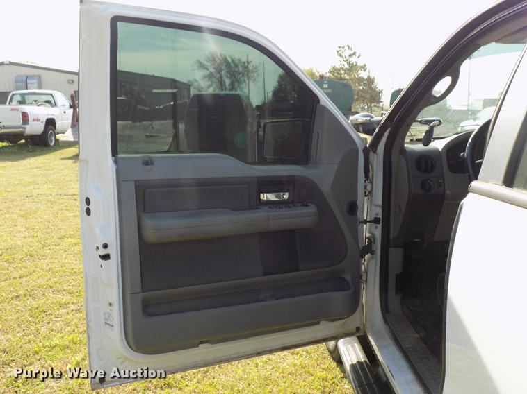 image for item DF4442 2008 Ford F150 SuperCab pickup truck