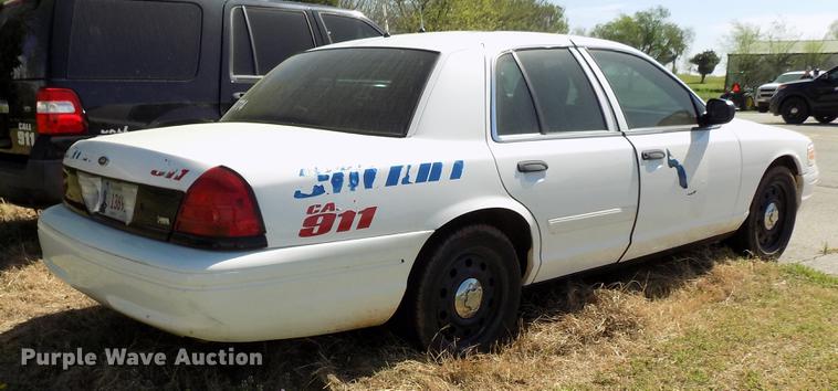 image for item DF4444 2011 Ford Crown Victoria Police Interceptor
