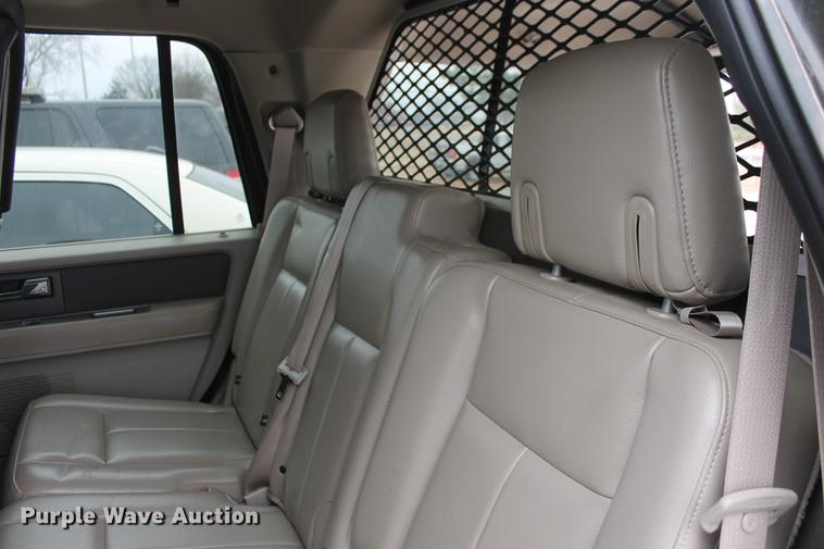 image for item DF4446 2010 Ford Expedition XLT SUV