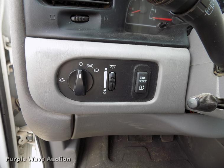 image for item DF4478 2001 Ford Windstar van