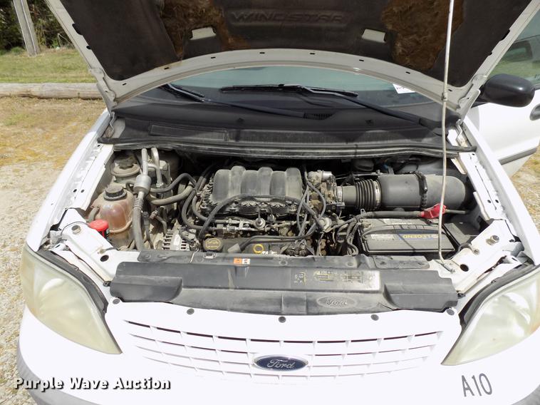 image for item DF4478 2001 Ford Windstar van