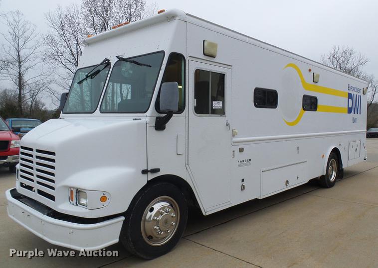 image for item DF7179 2003 Freightliner MT55 DWI/DUI enforcement/command center truck