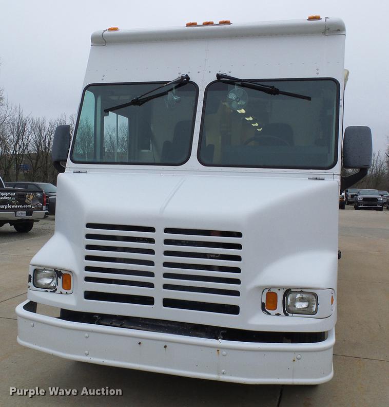 image for item DF7179 2003 Freightliner MT55 DWI/DUI enforcement/command center truck