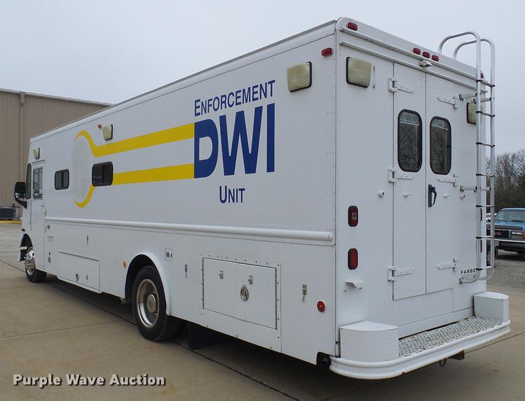 image for item DF7179 2003 Freightliner MT55 DWI/DUI enforcement/command center truck
