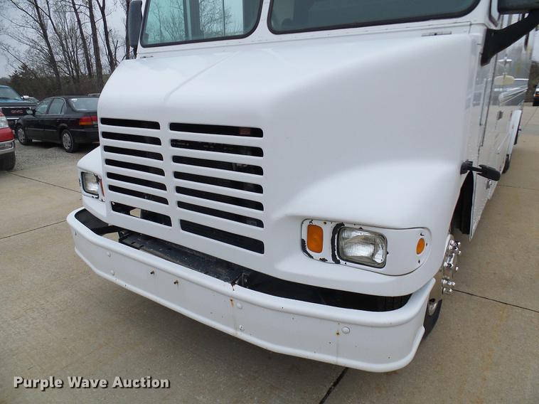 image for item DF7179 2003 Freightliner MT55 DWI/DUI enforcement/command center truck