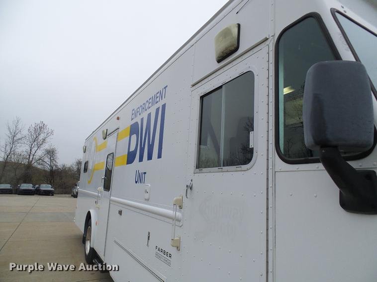image for item DF7179 2003 Freightliner MT55 DWI/DUI enforcement/command center truck
