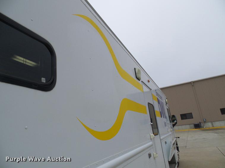 image for item DF7179 2003 Freightliner MT55 DWI/DUI enforcement/command center truck