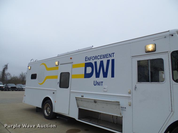 image for item DF7179 2003 Freightliner MT55 DWI/DUI enforcement/command center truck