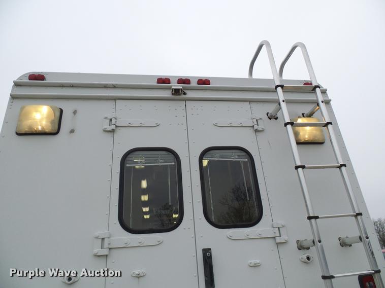 image for item DF7179 2003 Freightliner MT55 DWI/DUI enforcement/command center truck