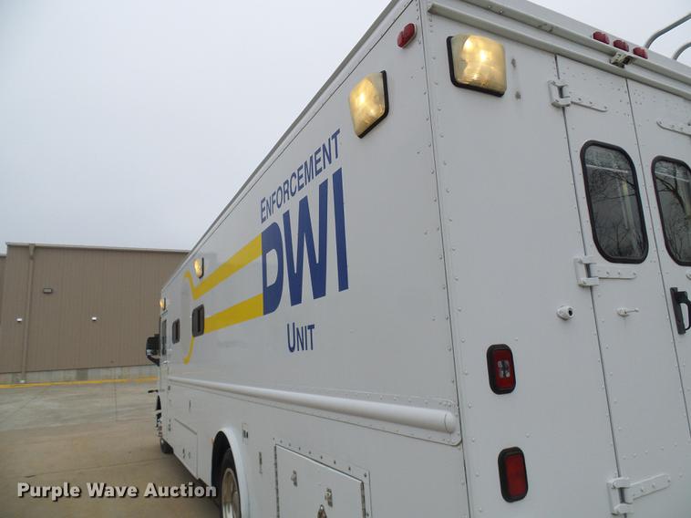 image for item DF7179 2003 Freightliner MT55 DWI/DUI enforcement/command center truck